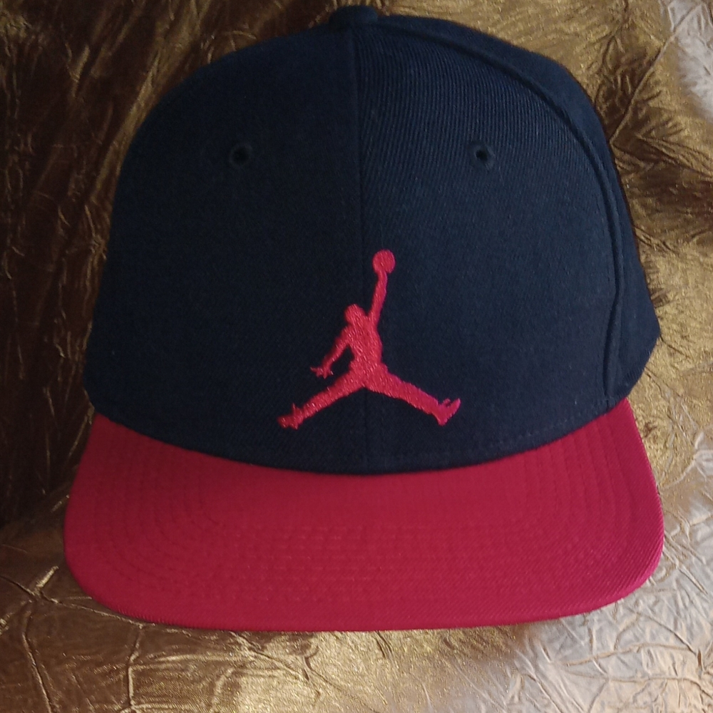 Jordan Navy and Red Snapback Hat